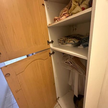 A La Semaine Ou Au Jour / Location Studio Meuble 30M² 라시오타 외부 사진