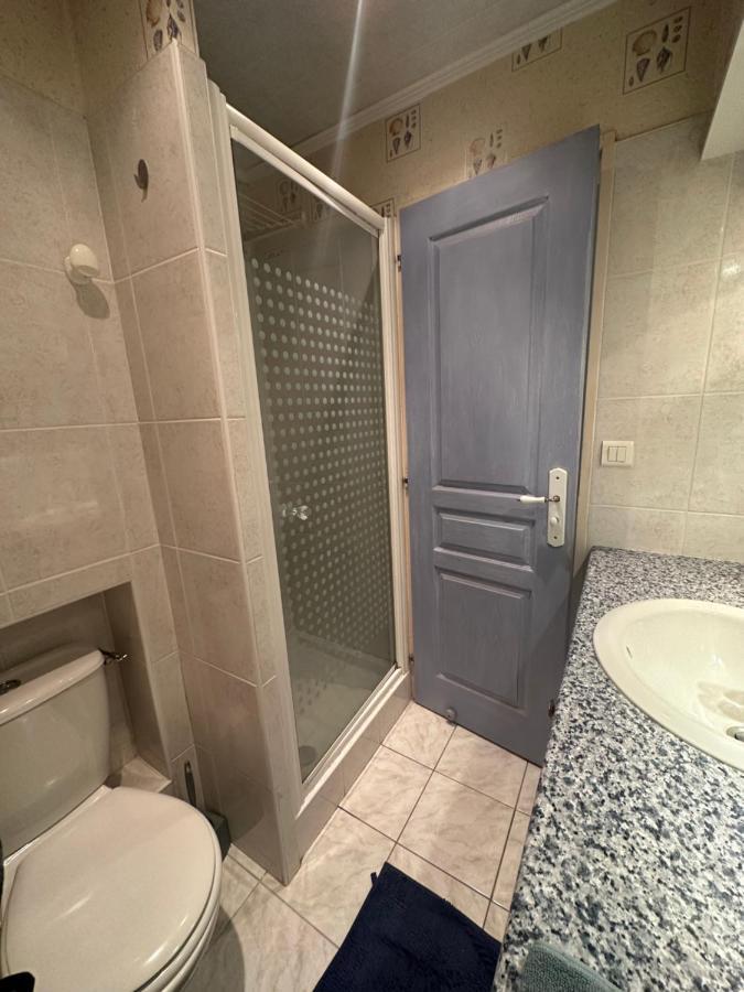 A La Semaine Ou Au Jour / Location Studio Meuble 30M² 라시오타 외부 사진