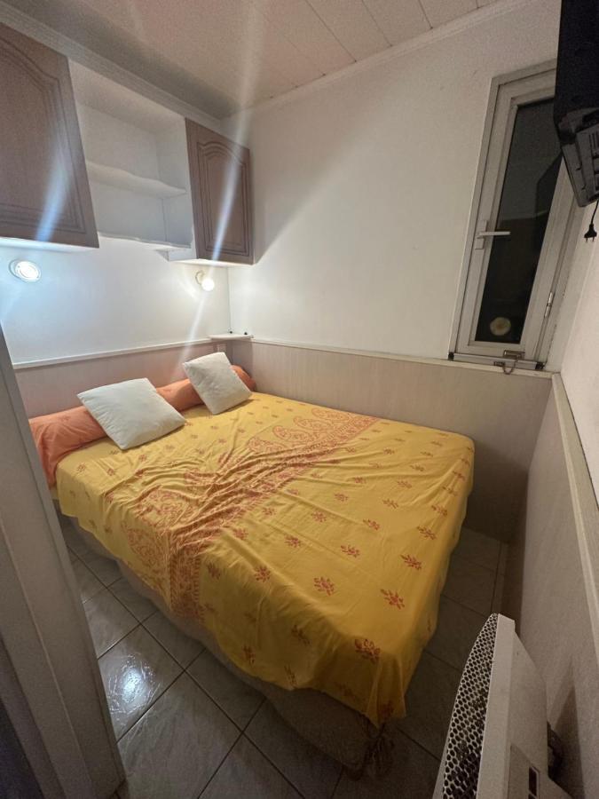 A La Semaine Ou Au Jour / Location Studio Meuble 30M² 라시오타 외부 사진